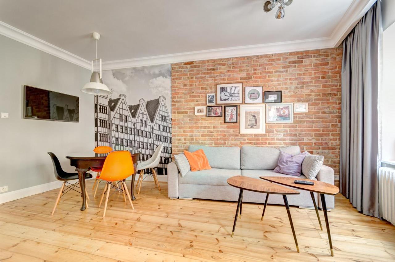 Dom & House Apartments Old Town Dluga กดัญสก์ ภายนอก รูปภาพ