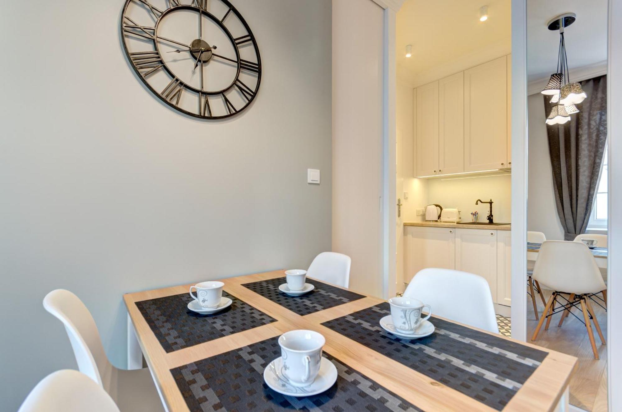 Dom & House Apartments Old Town Dluga กดัญสก์ ห้อง รูปภาพ