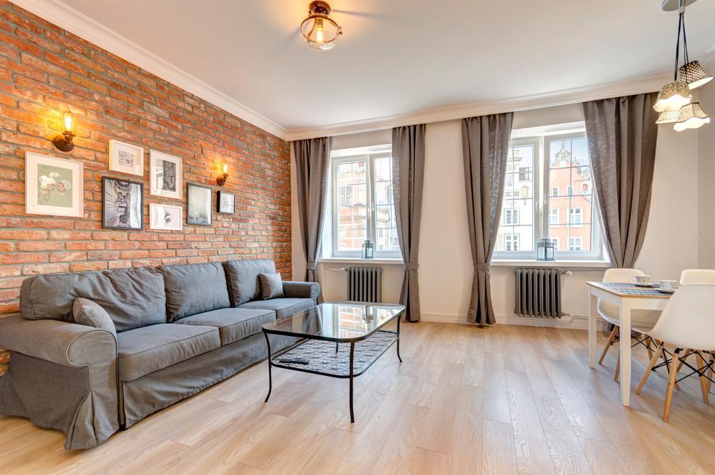 Dom & House Apartments Old Town Dluga กดัญสก์ ภายนอก รูปภาพ